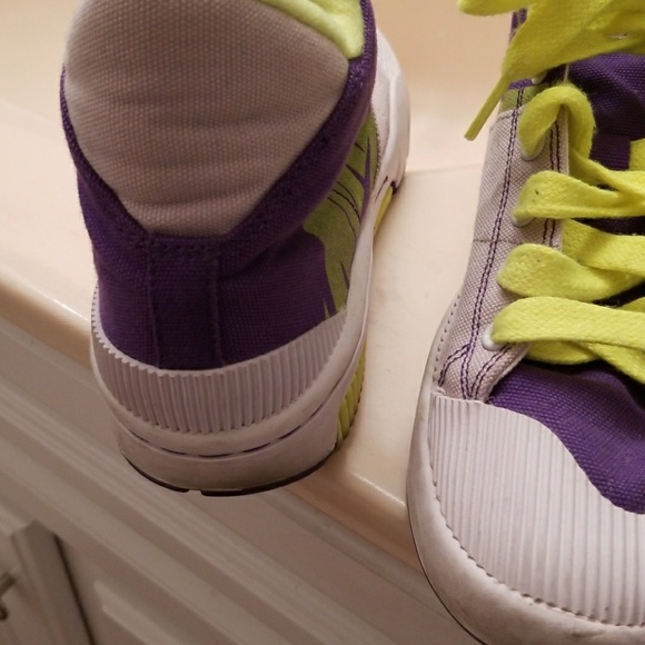 SOLD!!!! Women's Nike Purp-Highlighter Sneaks - Picture 4 of 5